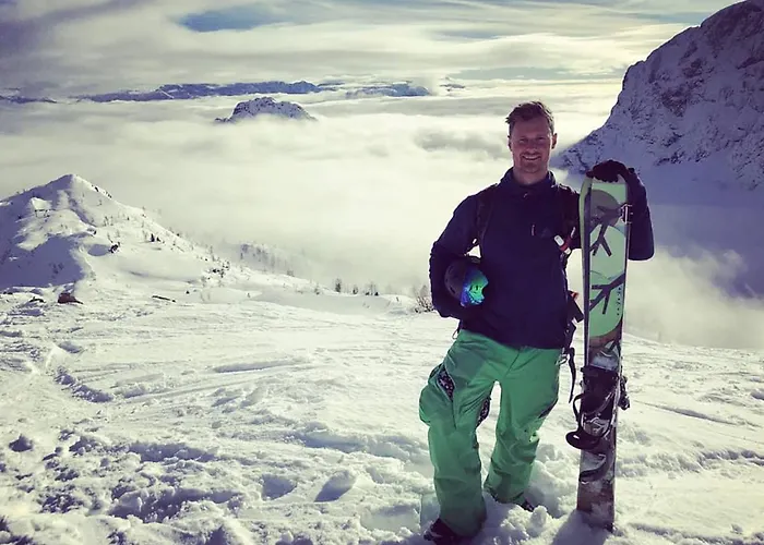 Wunderpraechtiges Berghuettenerlebnis Am Nassfeld הרמגור